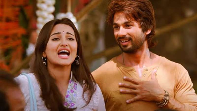 सोनाक्षी सिन्हा का चौंकाने वाला रिएक्शन, जब किरदार का नाम सुनकर डायरेक्टर को सुनाई फटकार