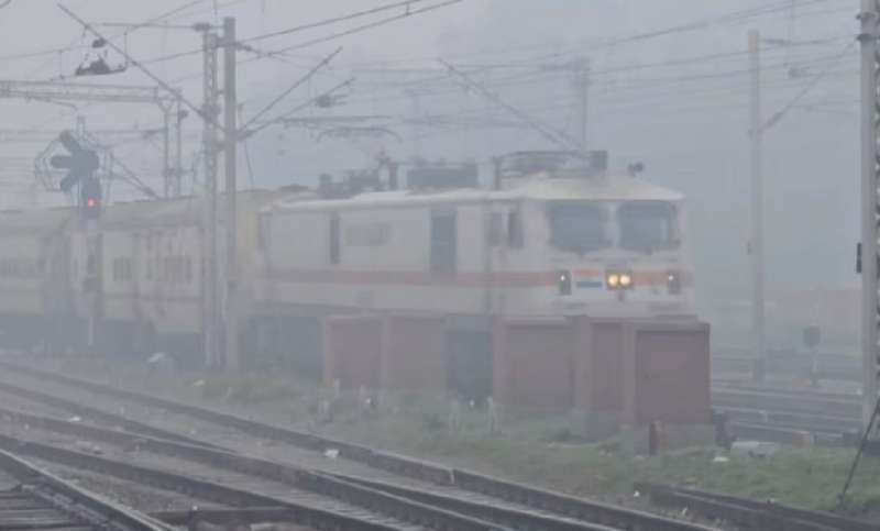 पांच राज्यों में कोहरे की मार, भोपाल में पारा 8 डिग्री पर पहुंचा