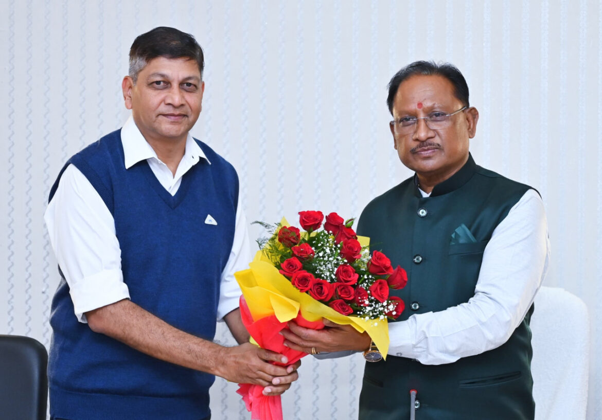 नए साल के पहले दिन ही सचिवों और विभागाध्यक्षों की बैठक में मुख्यमंत्री ने दिया शासकीय कामकाज में कसावट लाने का मंत्र