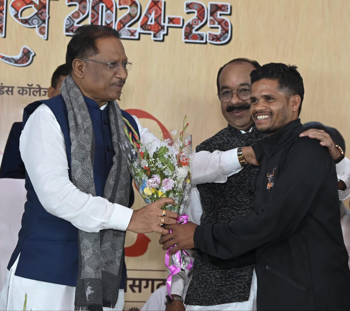 मुख्यमंत्री श्री साय ने कहा निष्ठा, ईमानदारी और समर्पण से मिलती है सफलता