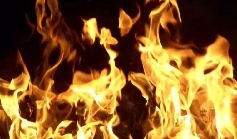 दक्षिण कोरिया में 8 मंजिला इमारत में लगी भीषण आग, 40 दमकल के वाहनों की मदद से पाया काबू