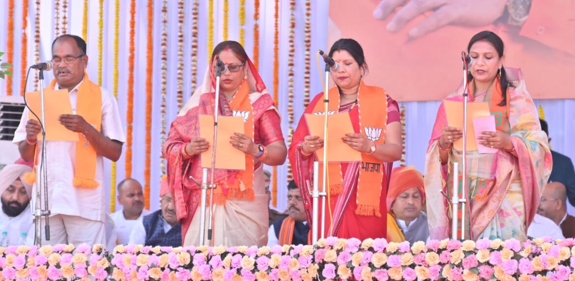 मुख्यमंत्री श्री विष्णुदेव साय एवं विधानसभा अध्यक्ष डॉ. रमन सिंह की उपस्थिति में लोकतंत्र के नवयुग का शुभारंभ