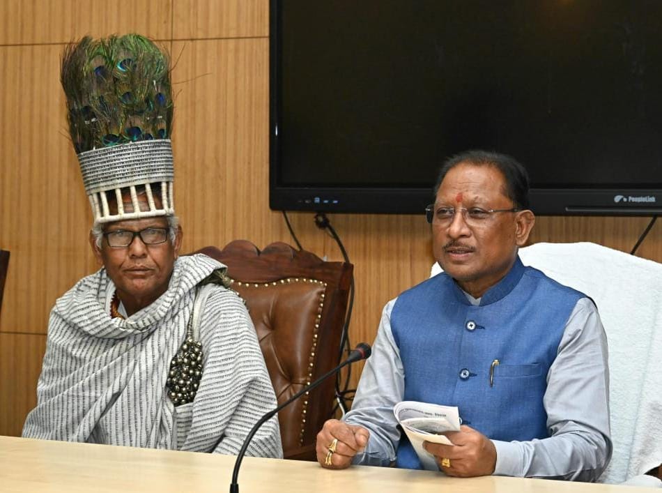 मुख्यमंत्री विष्णुदेव साय से अखिल भारतीय रामनामी महासभा के प्रतिनिधियों ने की सौजन्य भेंट