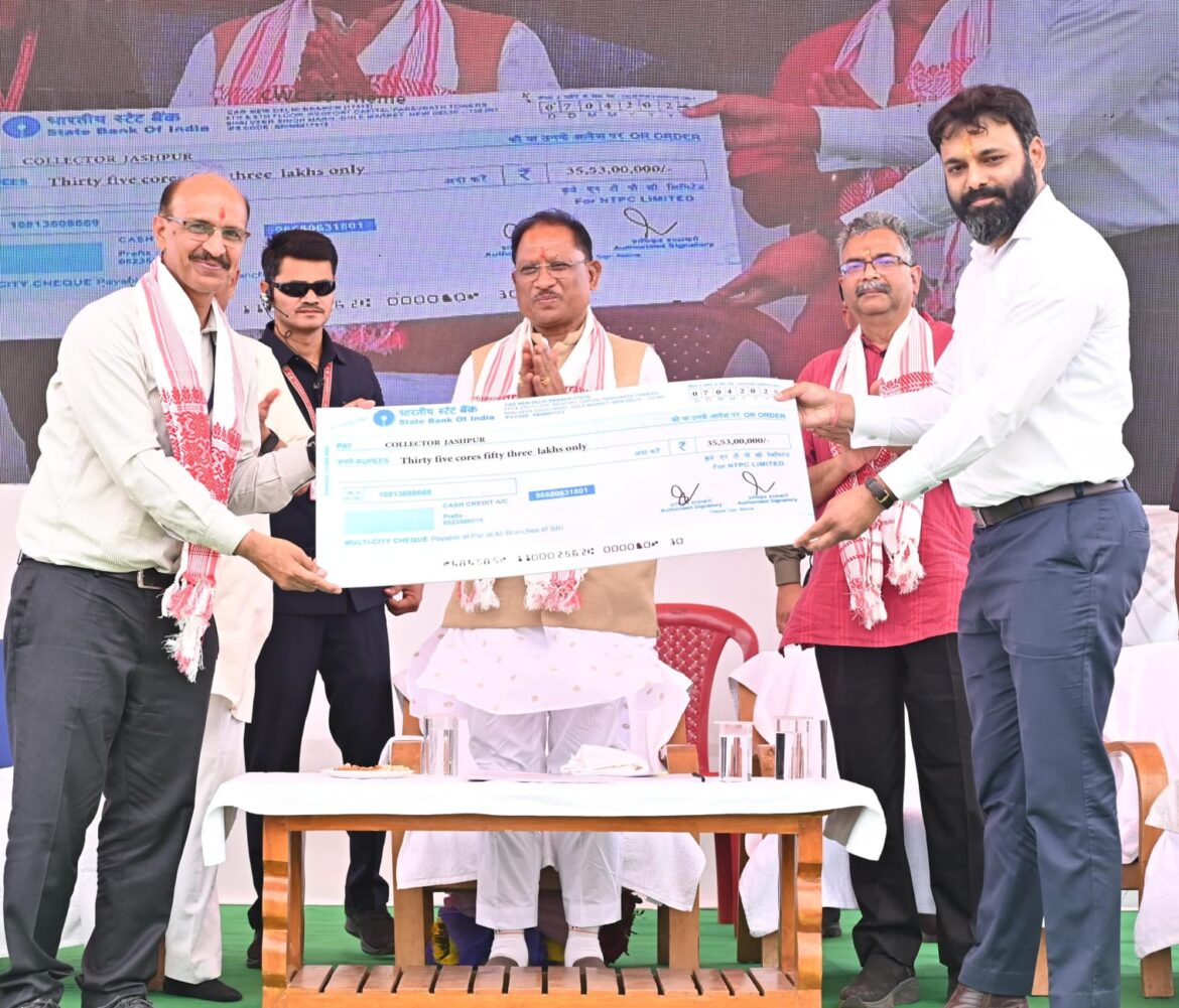 मुख्यमंत्री श्री विष्णु देव साय ने सिकलसेल और थैलेसीमिया जागरूकता एवं एचएलए मैचिंग शिविर का  किया शुभारंभ