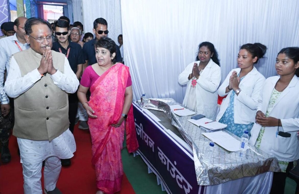 मुख्यमंत्री श्री विष्णु देव साय ने सिकलसेल और थैलेसीमिया जागरूकता एवं एचएलए मैचिंग शिविर का  किया शुभारंभ