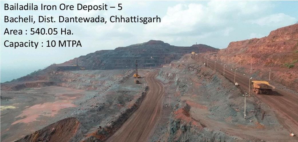 मुख्यमंत्री श्री विष्णुदेव साय के नेतृत्व में छत्तीसगढ़ को खनिज राजस्व में ऐतिहासिक सफलता: वित्तीय वर्ष 2024-25 में 14,195 करोड़ रुपये का रिकॉर्ड खनिज राजस्व प्राप्त