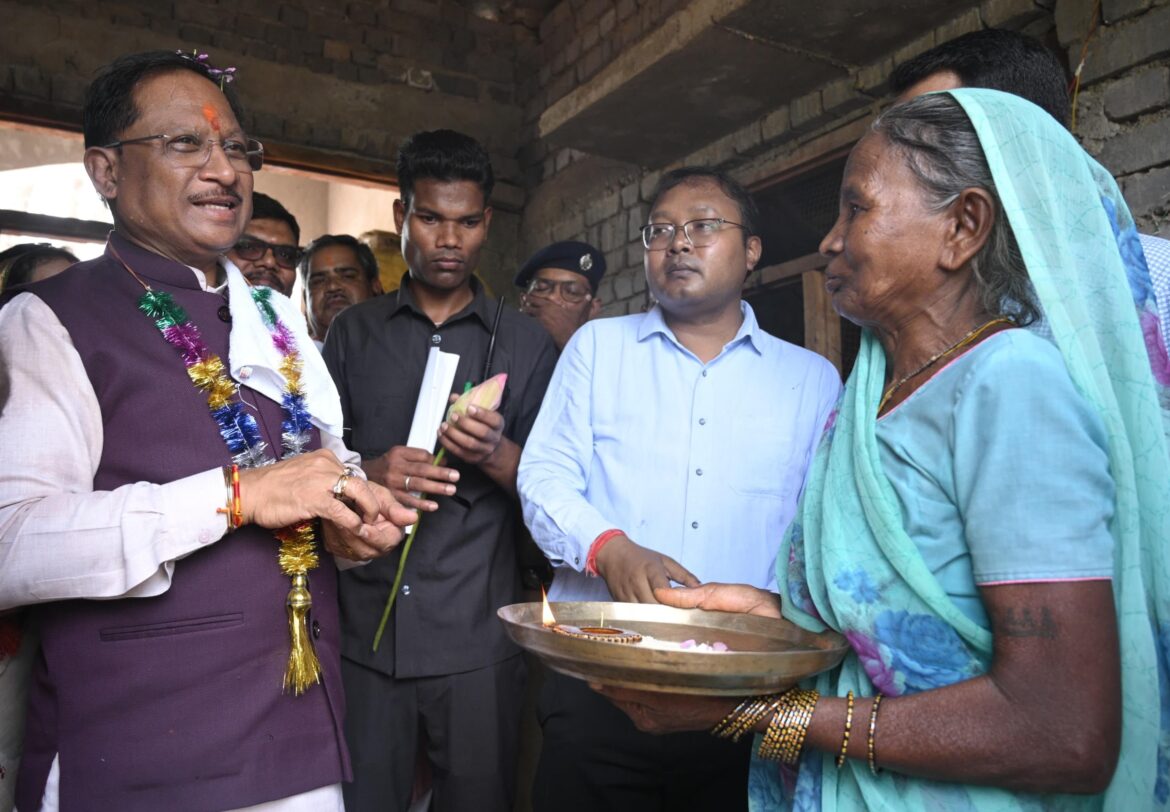 सुशासन तिहार 2025 के अंतर्गत मुख्यमंत्री श्री विष्णुदेव साय का आकस्मिक दौरा