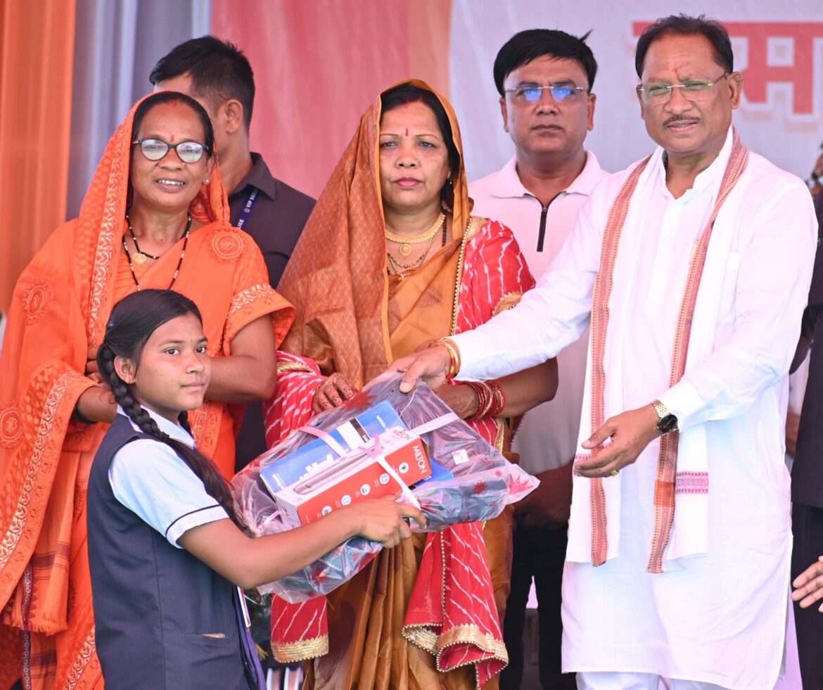 सर्वे सूची में शामिल हितग्राहियों को मिलेगा पीएम आवास: मुख्यमंत्री श्री विष्णुदेव साय