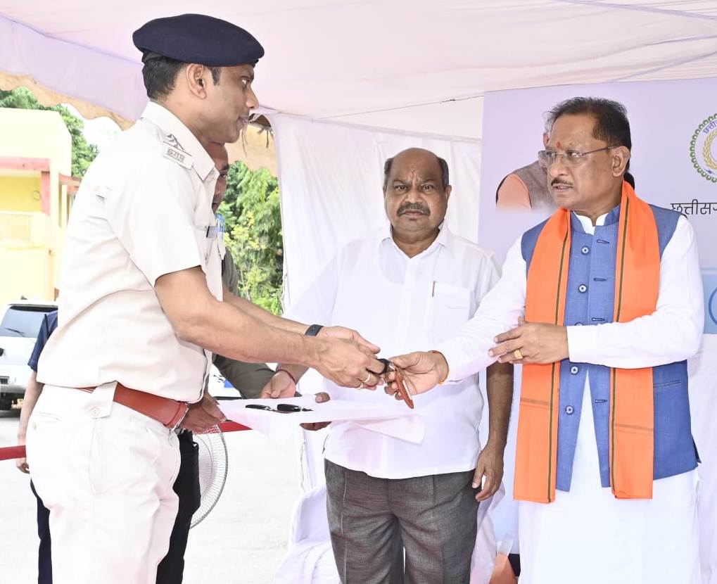 सड़क परिवहन और यातायात को सुरक्षित और सुगम बनाना हमारी सर्वाेच्च प्राथमिकता: मुख्यमंत्री श्री साय