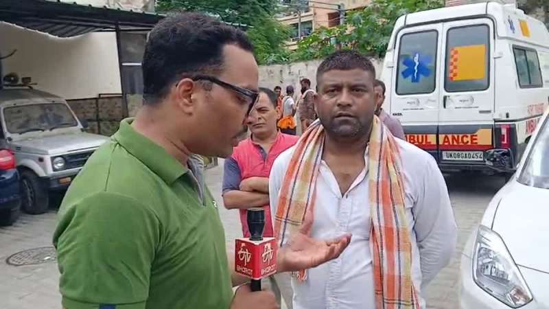 हरिद्वार मनसा देवी भगदड़ हादसा, देवदूत बने एंबुलेंस चालक इरफान, बचाई कई लोगों की जान