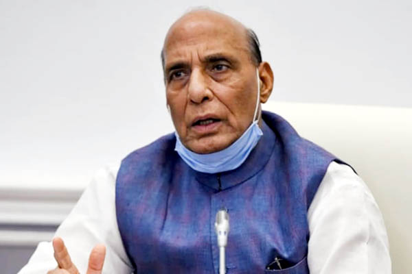 विमान हादसे पर संसद में विपक्ष के सवाल, रक्षा मंत्री ने दिया करारा जवाब