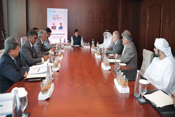 मुख्यमंत्री डॉ. यादव ने की दुबई के निवेशकों से वन-टू-वन चर्चा