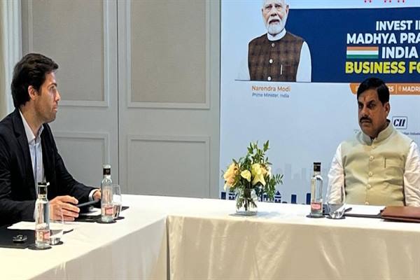 मुख्यमंत्री डॉ. यादव की मैड्रिड में निवेशकों संग वन-टू-वन चर्चानिवेशकों ने मध्यप्रदेश में निवेश का बनाया मन