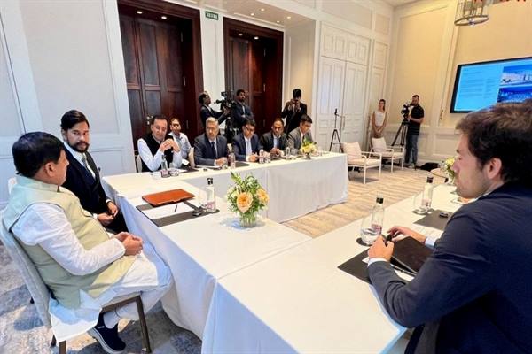 मुख्यमंत्री डॉ. यादव से पॉपुलस प्रतिनिधियों की भेंट