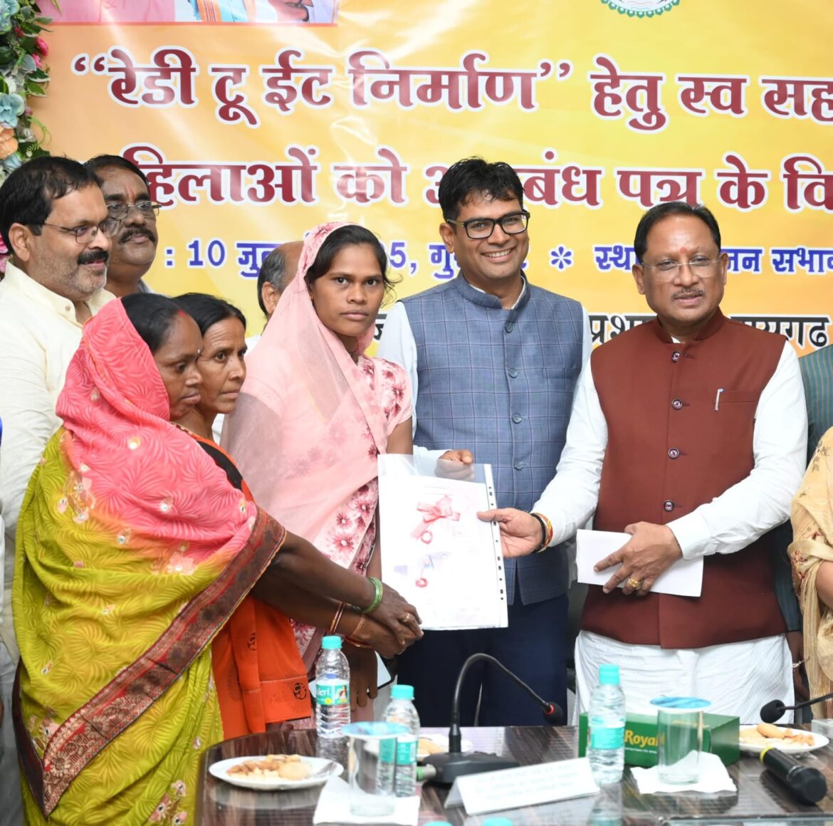 फिर से महिला स्व-सहायता समूहों को मिला रेडी टू ईट निर्माण का कार्य: प्रधानमंत्री श्री नरेंद्र मोदी की एक और गारंटी हुई पूरी