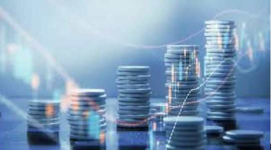 शेयर बाजार फिसला, लेकिन रुपये में आई मजबूती; निवेशकों की नजर ग्लोबल संकेतों पर