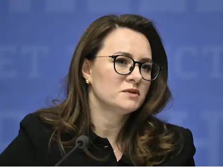 यूक्रेन के राष्ट्रपति वोलोदिमिर जेलेंस्की ने उप-प्रधानमंत्री और आर्थिक विकास मंत्री यूलिया स्विरीडेंको को देश का नया प्रधानमंत्री बनाने की सिफारिश की