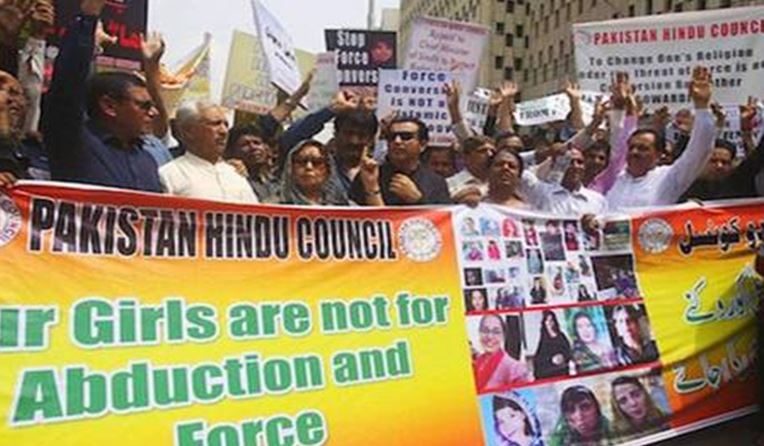 VOPM रिपोर्ट में खुलासा – हिंदू-ईसाई लड़कियां सबसे बड़े निशाने पर, झूठे दस्तावेज से किया जाता है शोषण