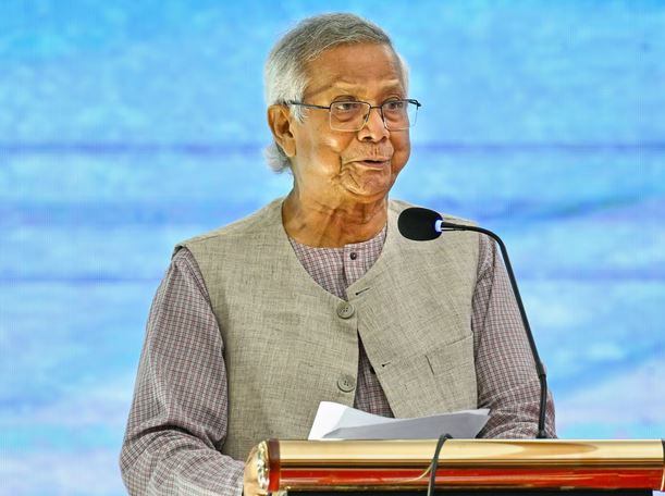 शरणार्थियों के मामले पर बोले यूनुस……रोहिंग्याओं को संभालना अब हो रहा मुश्किल