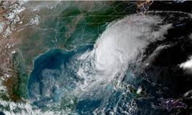 अटलांटिक महासागर में तूफान एरिन खतरनाक कैटेगरी में पहुंचा, बनाया रिकॉर्ड