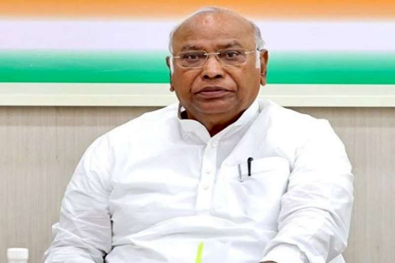 खडग़े बोले – बिहार मतदाता सूची गहन पुनरीक्षण पर संसद में चर्चा चाहता है विपक्ष, सरकार इच्छुक नहीं