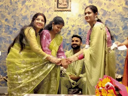 भारतीय क्रिकेट टीम के तेज गेंदबाज आकाशदीप ने लखनऊ में फॉर्च्यूनर कार खरीदी