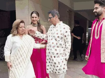 बॉलीवुड इंडस्ट्री में गणेश चतुर्थी सबसे पसंदीदा त्योहारों में से एक माना जाता