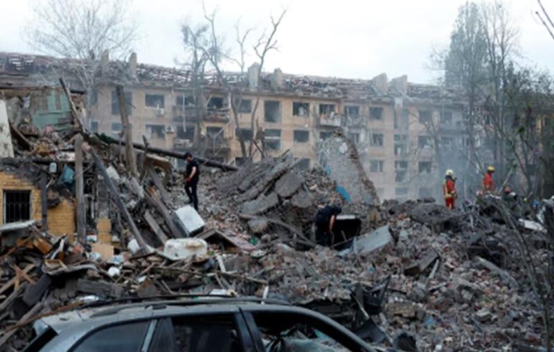 यूक्रेन में हाहाकार, ड्रोन और मिसाइल हमले में 1 की मौत, 24 घायल