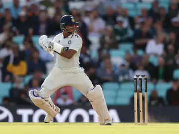 ओवल टेस्ट के दूसरे दिन भारत ने दूसरी पारी में 2 विकेट खोकर 75 रन बना लिए