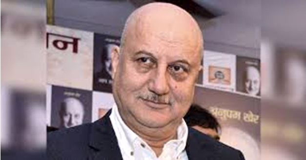 अनुपम खेर के पोते निरवैर का नखरा, घरवालों की शिकायतें सुनाते दिखे वीडियो में