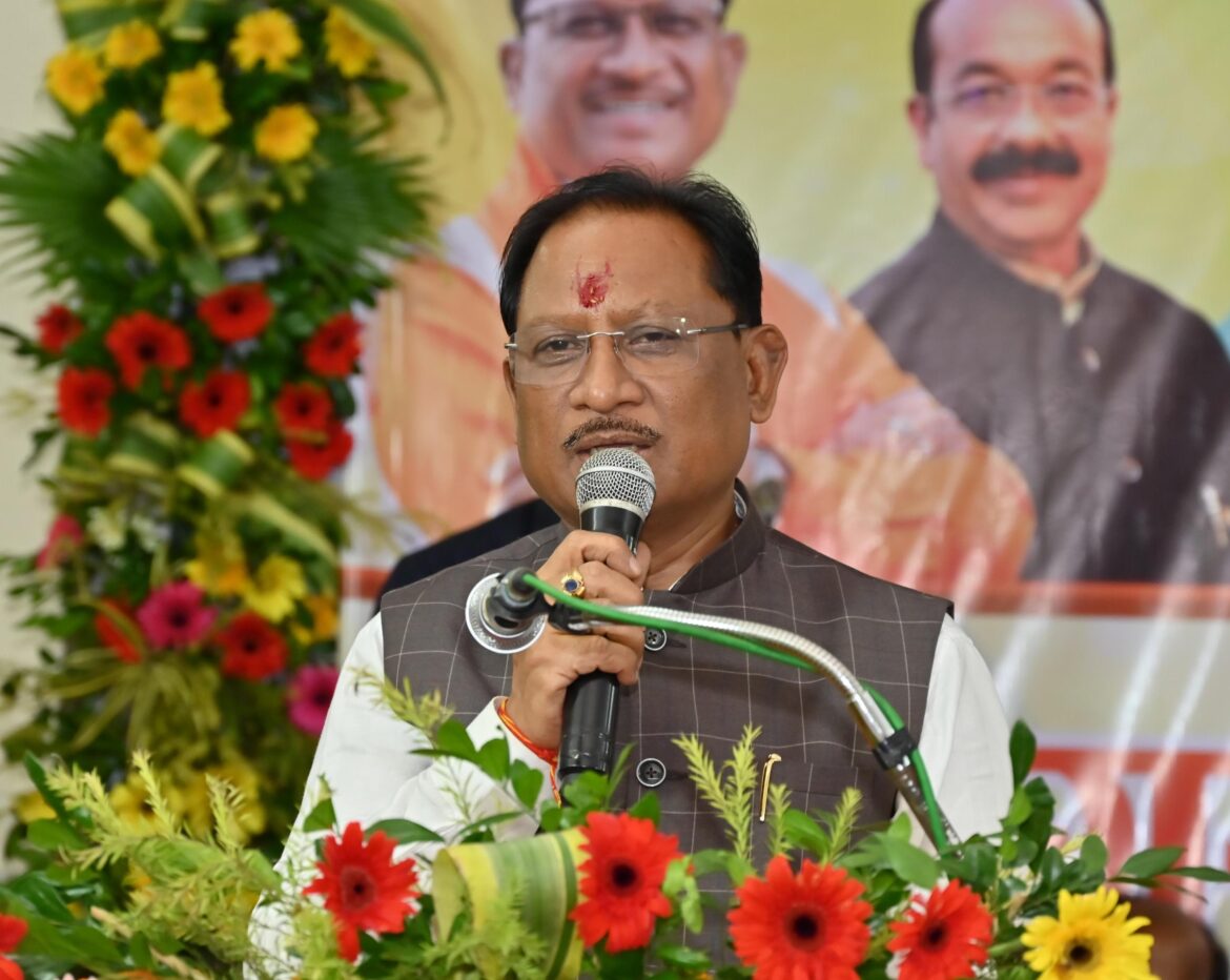 मुख्यमंत्री श्री विष्णु देव साय ने रायगढ़ जिले के ग्राम गढ़ उमरिया में नवगुरुकुल का किया शुभारंभ