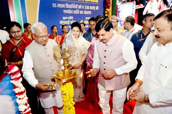 सामाजिक चुनौतियों के समाधान के लिए शिक्षक आगे आयें : राज्यपाल श्री पटेल