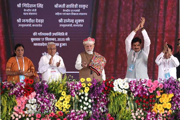 गरीब के चेहरे पर मुस्कान लाना ही मेरी पूजा, मेरा प्रण : प्रधानमंत्री श्री मोदी