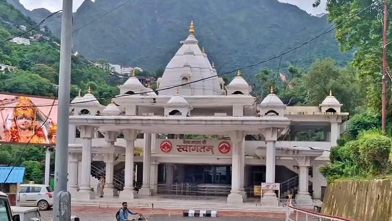 भारी बारिश के कारण वैष्णो देवी यात्रा अगले आदेश तक स्थगित