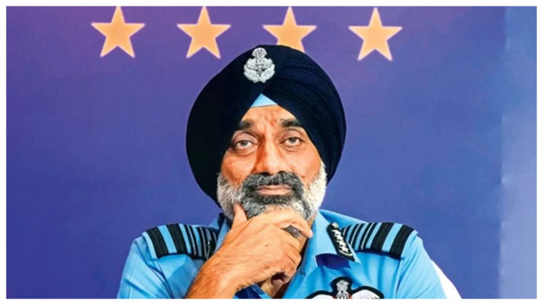 IAF प्रमुख ने ऑपरेशन सिंदूर को लेकर किया बड़ा खुलासा, बोले- पाक के पांच लड़ाकू विमान मार गिराए