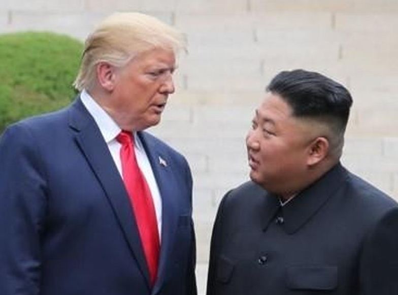 ट्रंप किम से मुलाकात को बेकरार…….उधर तानाशाह ने क्रूज मिसाइल का परीक्षण कर साफ किए इरादे