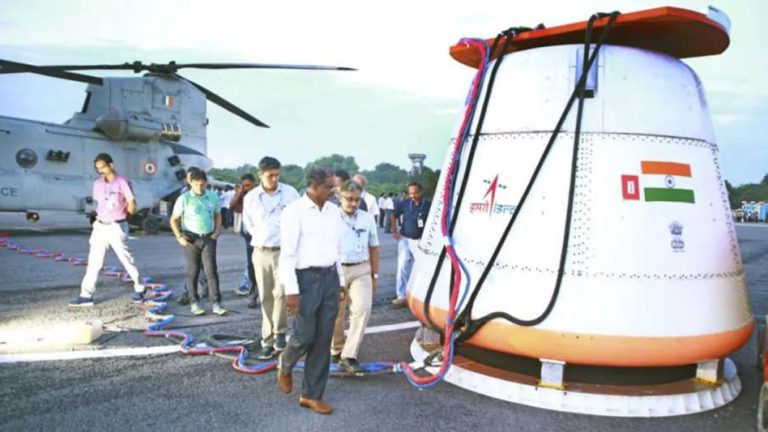 अंतरिक्ष छोड़िए, भारत अब चांद पर भेजेगा इंसान; ISRO चीफ ने बता दी पूरी टाइमलाइन