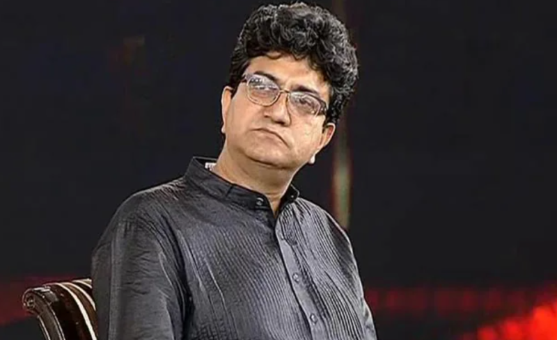 कला जगत में गूंजी प्रसून जोशी की उपलब्धि, राष्ट्रीय किशोर कुमार पुरस्कार से नवाजे गए
