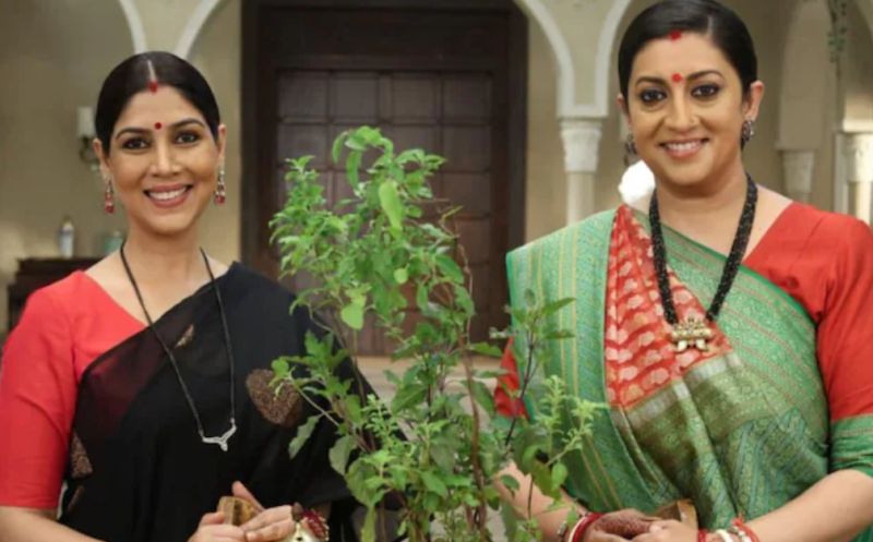 क्योंकि सास भी कभी बहू थी’ में पार्वती की एंट्री से मचा धमाल, स्मृति-साक्षी का रियूनियन देखकर फैंस हुए इमोशनल