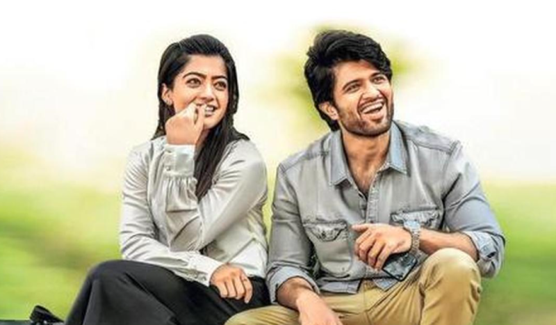 विजय का दिवाली वीडियो हुआ वायरल, फैंस बोले – ‘रश्मिका की याद आ गई!’