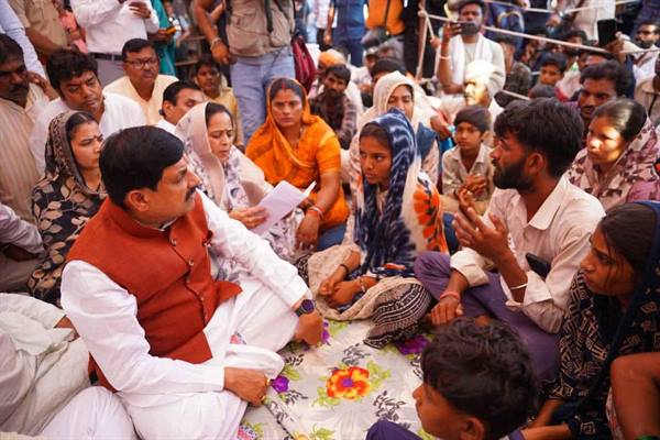 मुख्यमंत्री डॉ. यादव तय कार्यक्रम रद्द कर पीड़ितों के बीच पहुंचे पंधाना