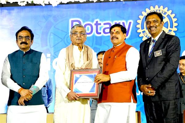 परमात्मा ने शरीर कर्म के लिए दिया है, सत्कर्मों से समाज की करें सेवा: मुख्यमंत्री डॉ. यादव