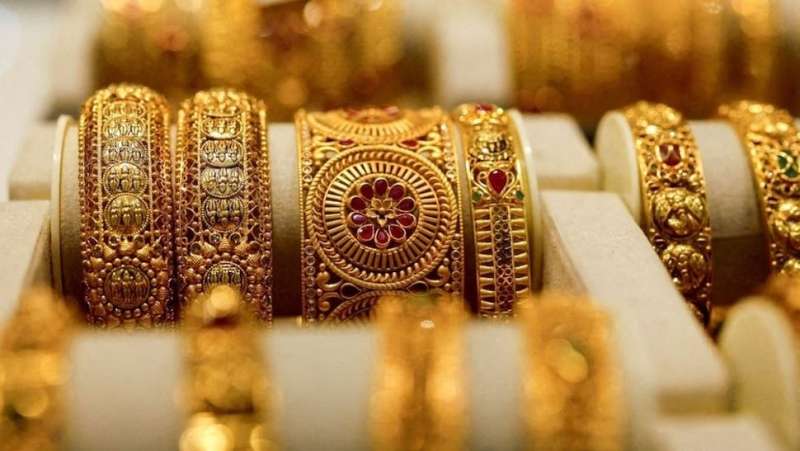 सोने का रिकॉर्ड तोड़ रिटर्न, ₹1950 की तेजी के साथ 10 ग्राम का भाव ₹1,27,950; चांदी के भाव की अपडेट