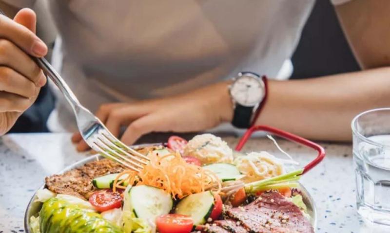 खानपान, आदतों और दिनचर्या में बदलाव कर बचे कैंसर से