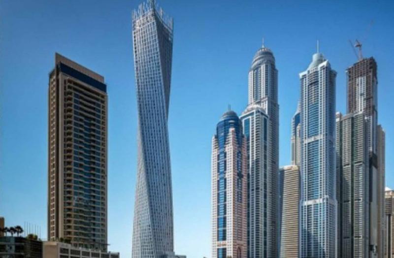 गगनचुंबी इमारतों के लिए मशहूर दुबई में खुल रहा दुनिया का सबसे ऊंचा शाही होटल