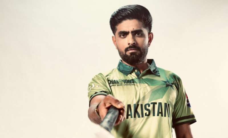 11 रन की पारी में रिकॉर्ड तोड़, बाबर आजम ने रोहित-कोहली को पीछे छोड़ा