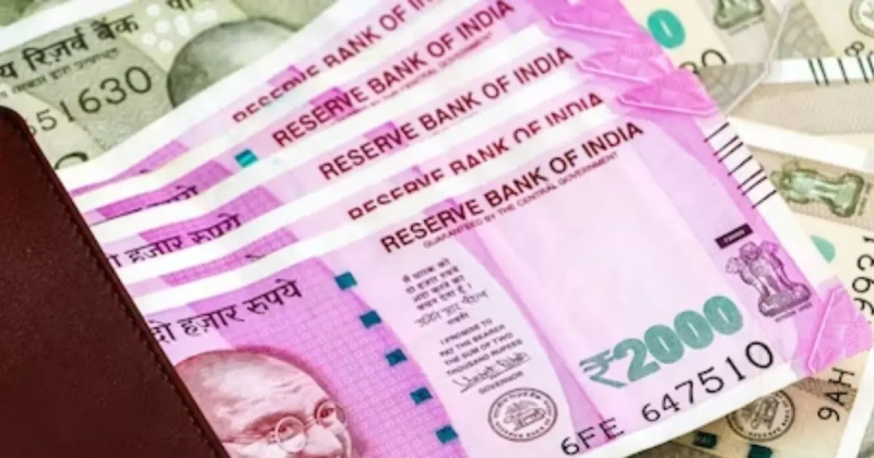 अमेरिका के दो बम के बावजूद रुपये ने दिखाया दम, रिकॉर्ड स्तर पर करेंसी