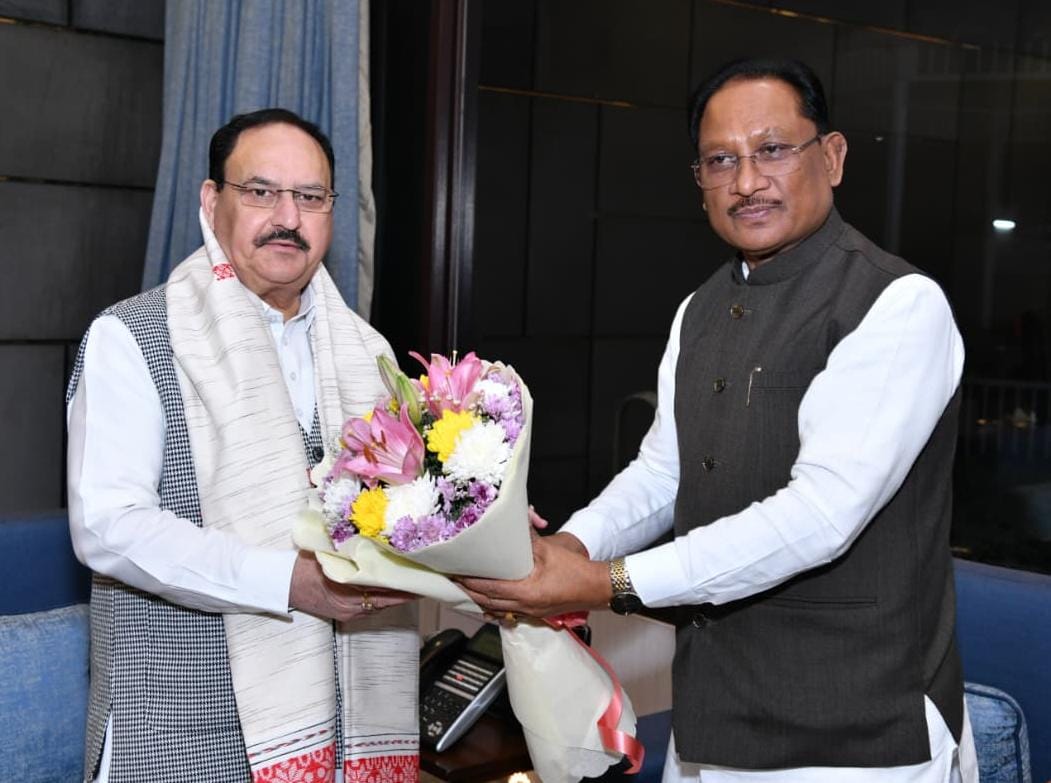 छत्तीसगढ़ के मुख्यमंत्री श्री विष्णुदेव साय ने आज नई दिल्ली में केंद्रीय स्वास्थ्य एवं परिवार कल्याण मंत्री श्री जेपी नड्डा से उनके निवास पर सौजन्य भेंट की