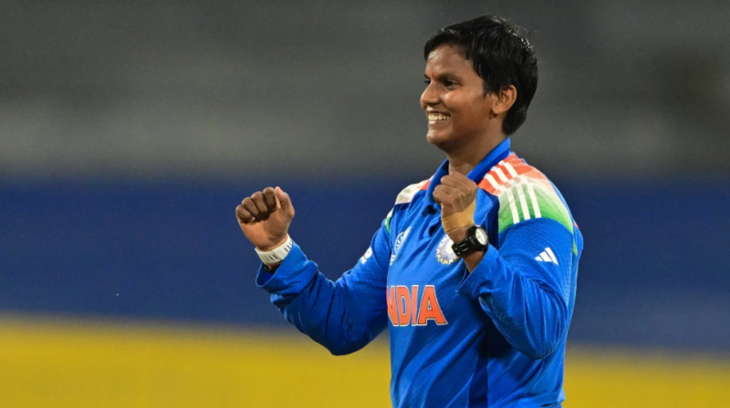 गेंदबाजी में तबाही, बल्लेबाजी में करिश्मा – दीप्ति शर्मा बनीं टूर्नामेंट की MVP