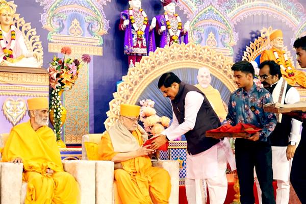 संस्कार से ही जीवन में आता है बदलाव : मुख्यमंत्री डॉ. यादव